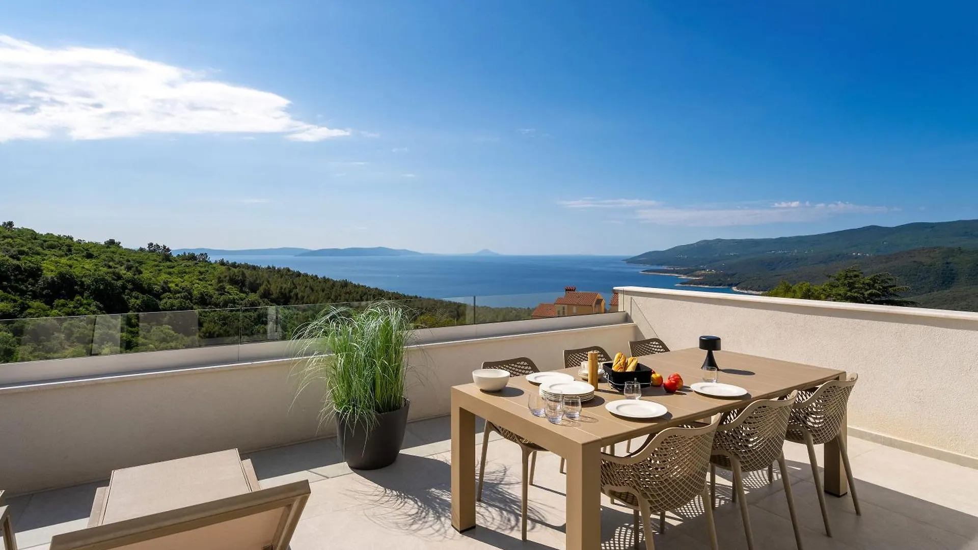 Apartment Dora Mar With Spectacular Sea View location